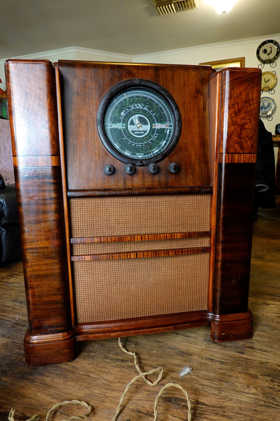 Airplayer valve radio