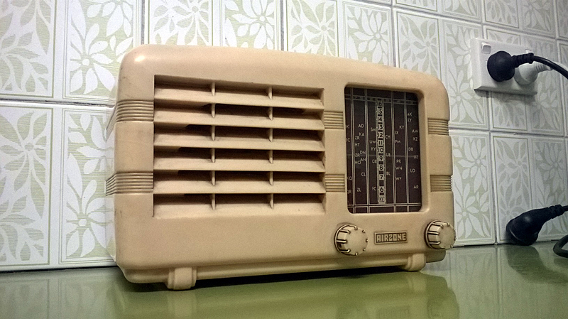 Airzone Cub 41A1A Mantel Radio