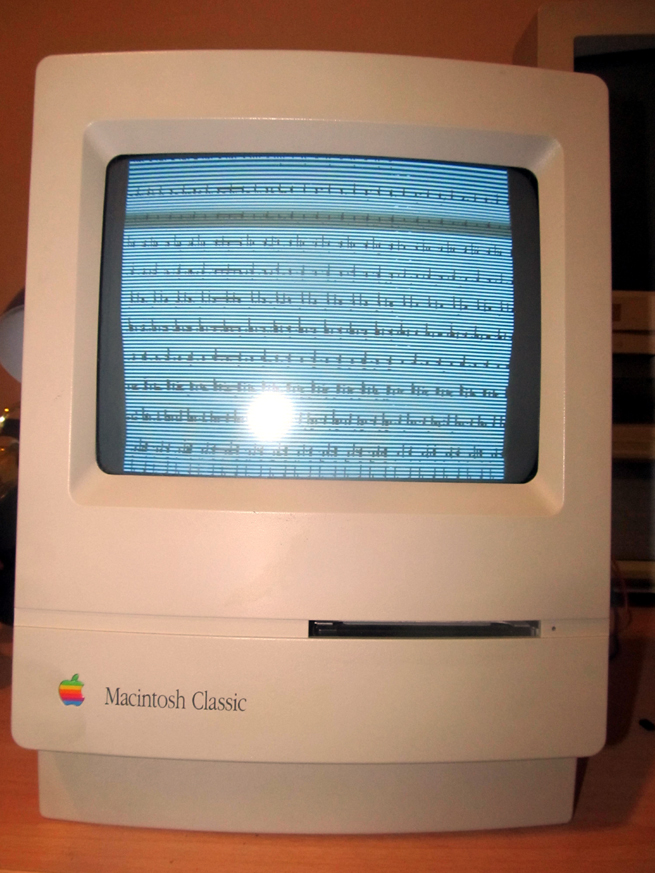 Apple Macintosh Classic Personal Computer