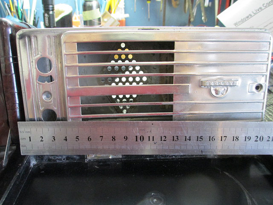 Astor KQ Portable Valve Radio