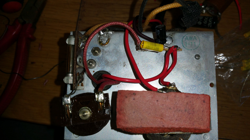 AWA 608T Vibrator
