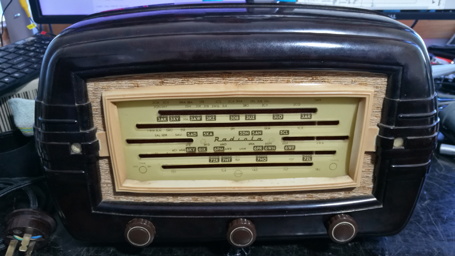 AWA Radiola 539 Valve Radio