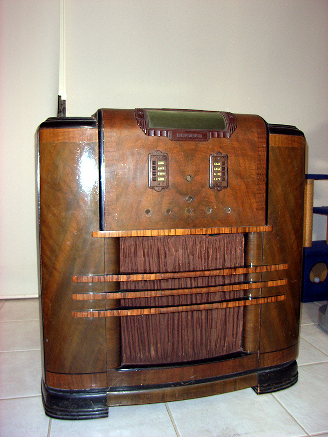AWA Radiola Console