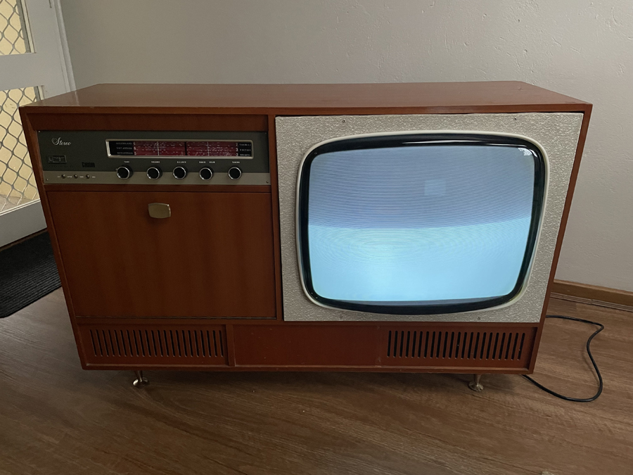 Calstan radiogram