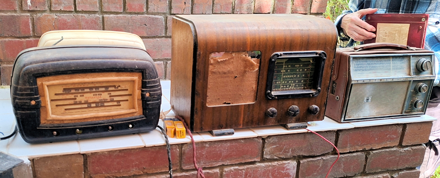 Estate radios