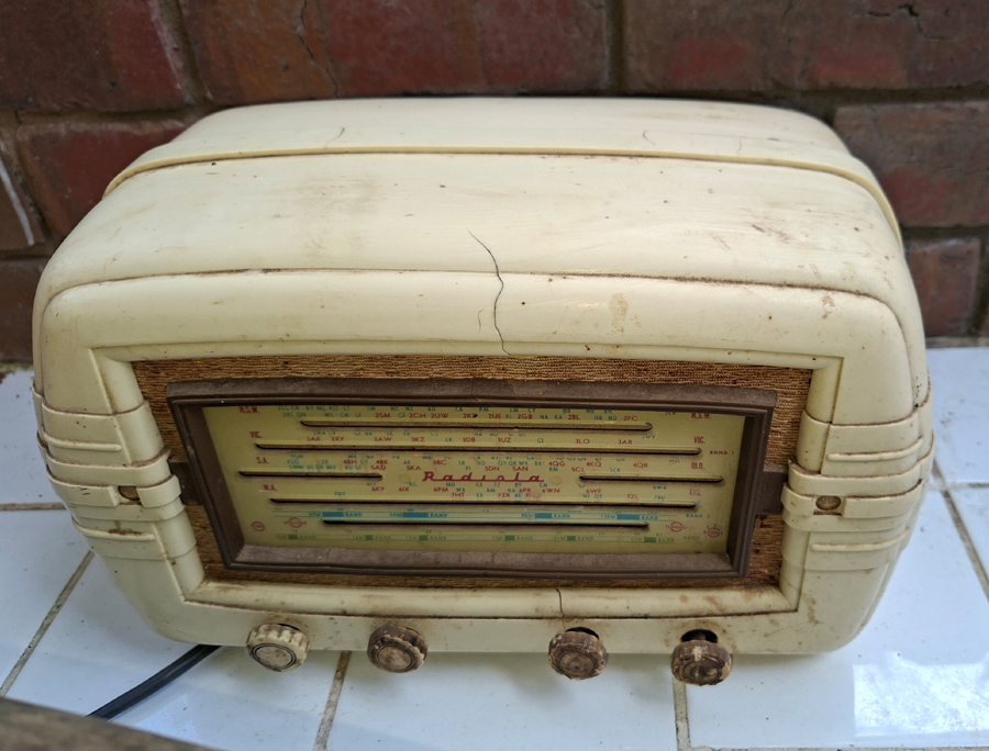 Estate radios