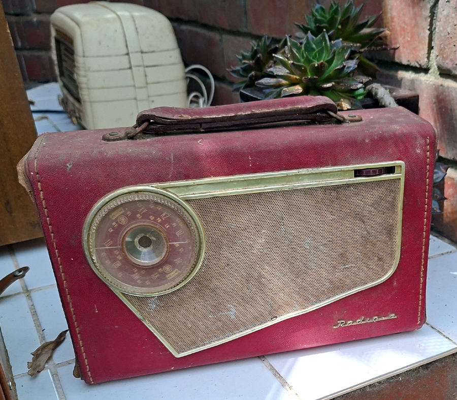 Estate radios