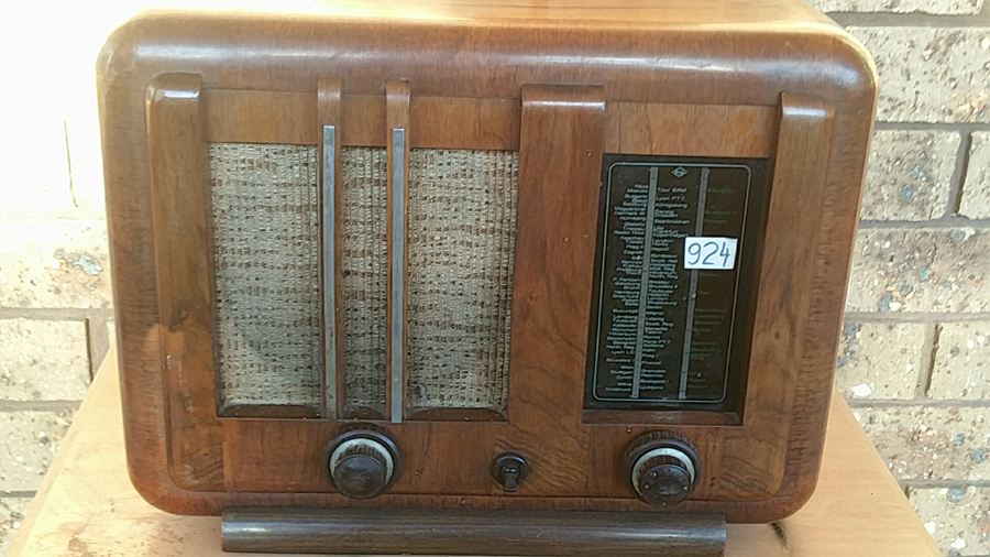 Eumig Table Radio