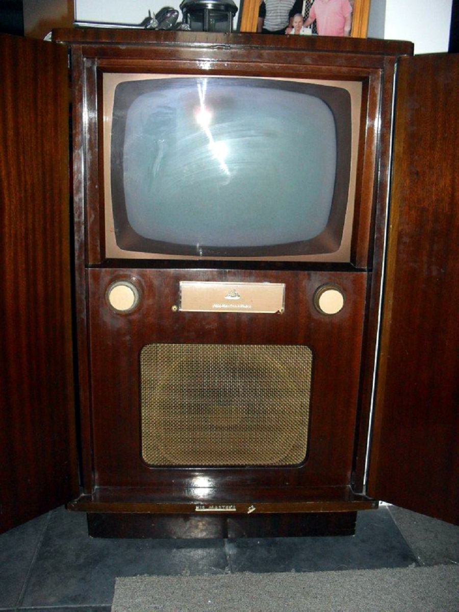 HMV E1-A1 Valve Television