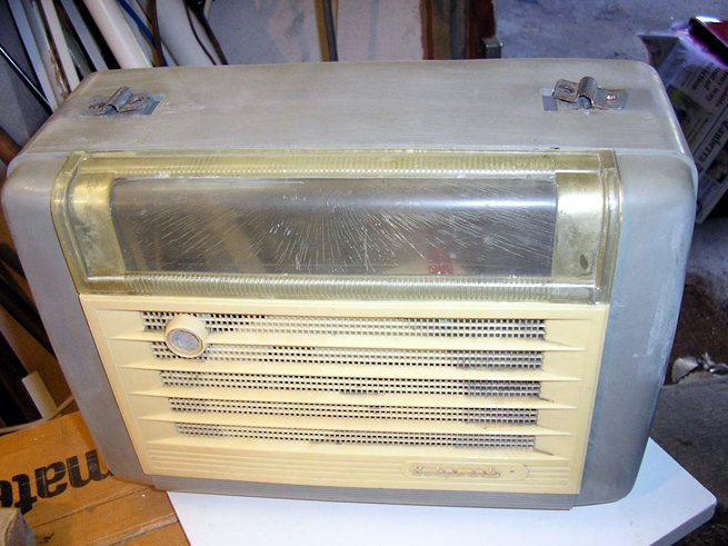 AEI Hotpoint Radio