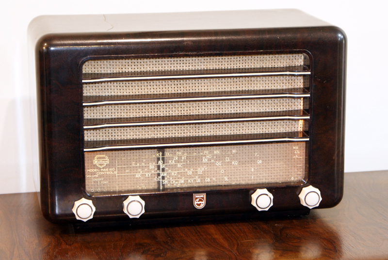Mullard 1110 Radio