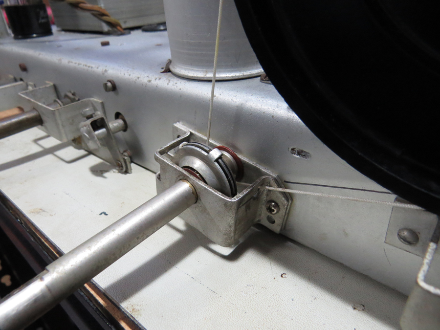 Mullard 98 valve radio