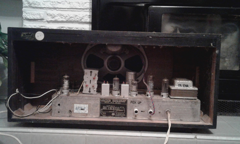 Pacemaker Table Radio
