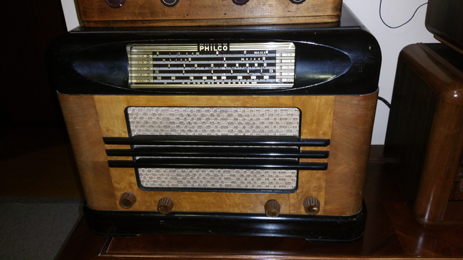 Philco Mantel Radio