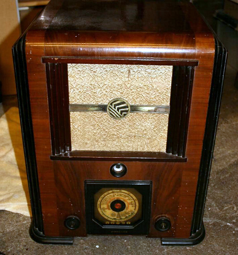 Philips 352A Table Radio