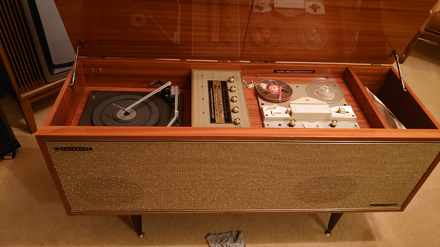 Precedent Model 963 Radiogram