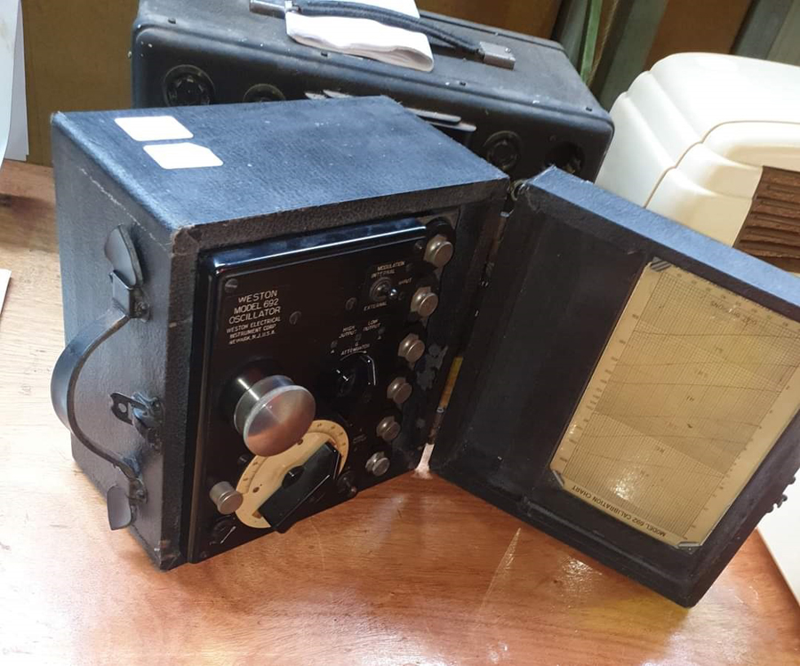 Valve radios