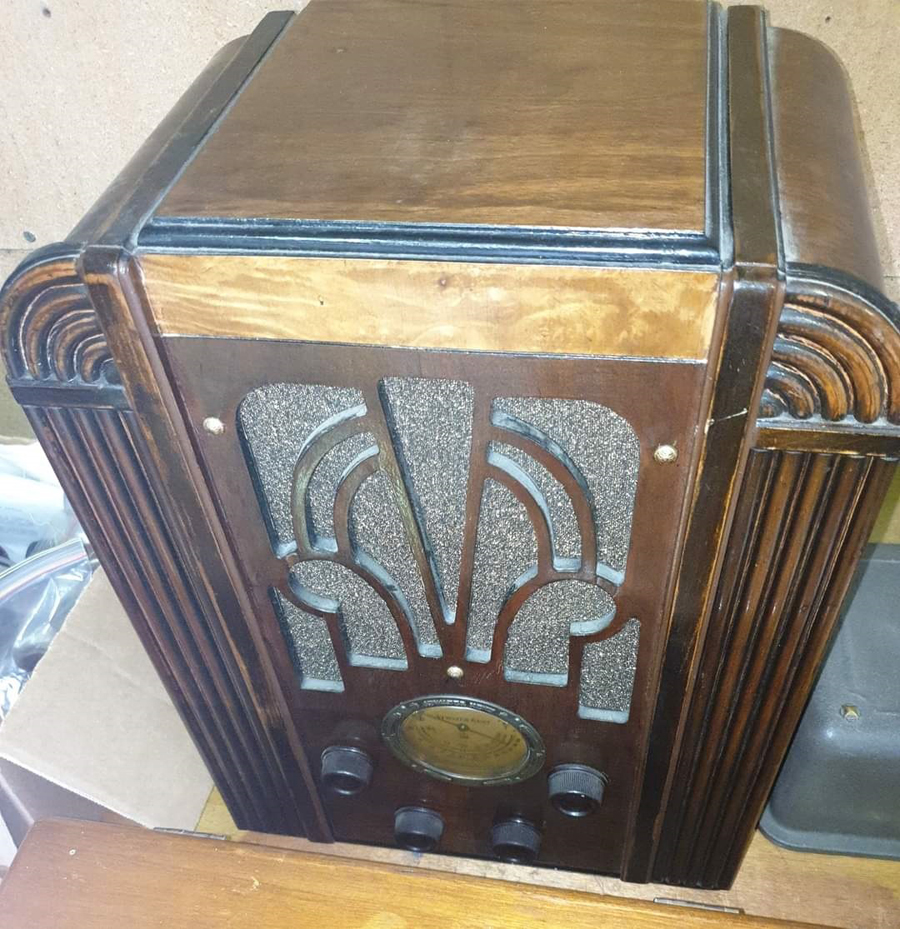 Valve radios