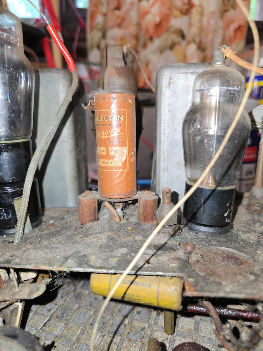 Salonola Radio Chassis