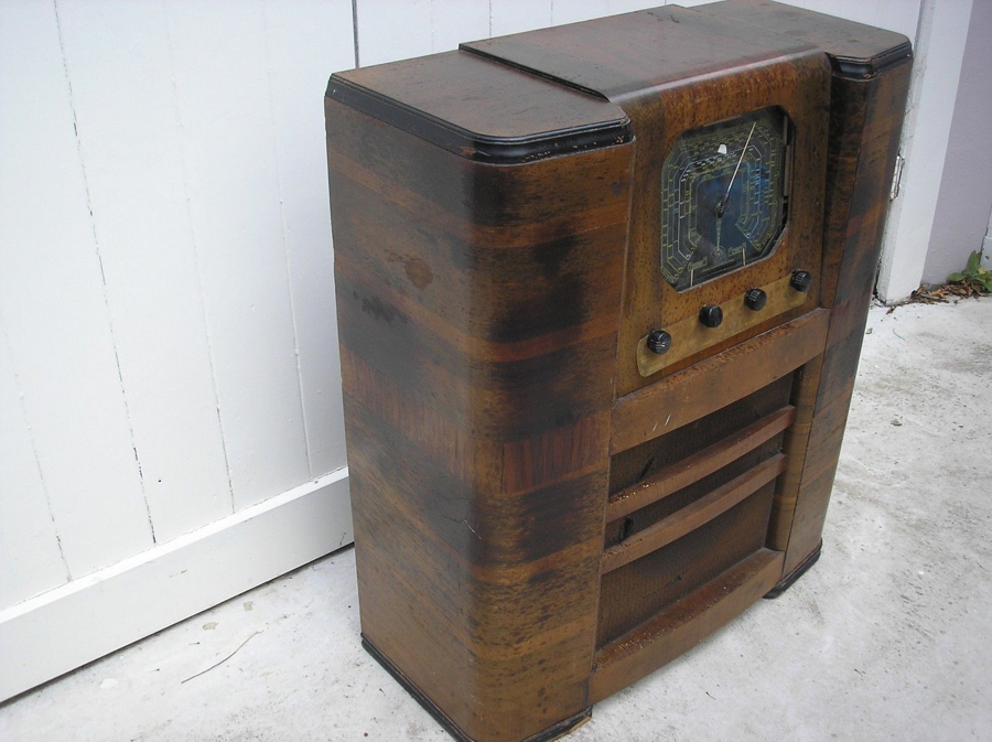 STC 543 Console Radio