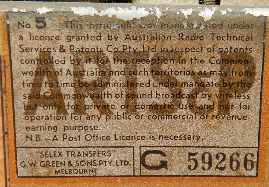 STC 543 Console Radio