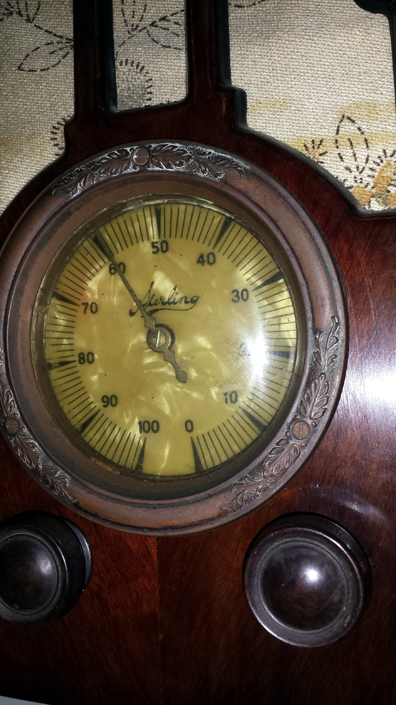 Stirling Table Radio