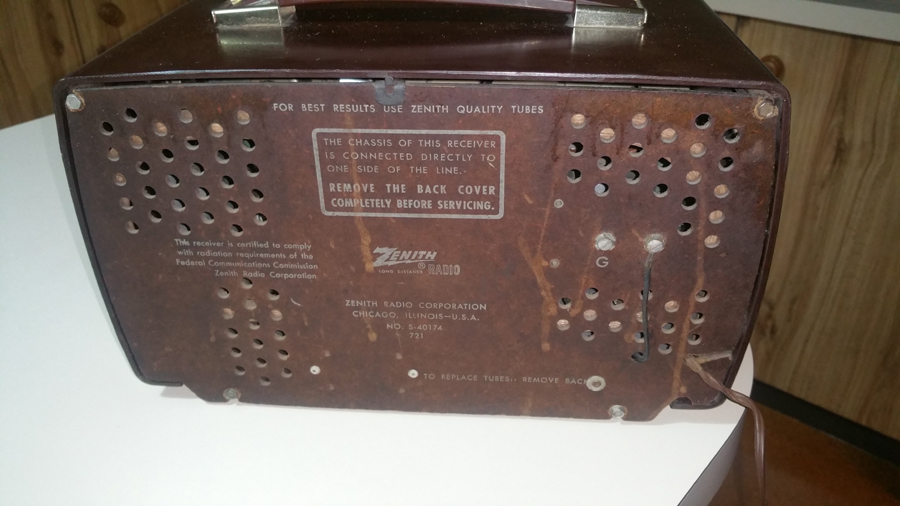 US Zenith Mantel Radio